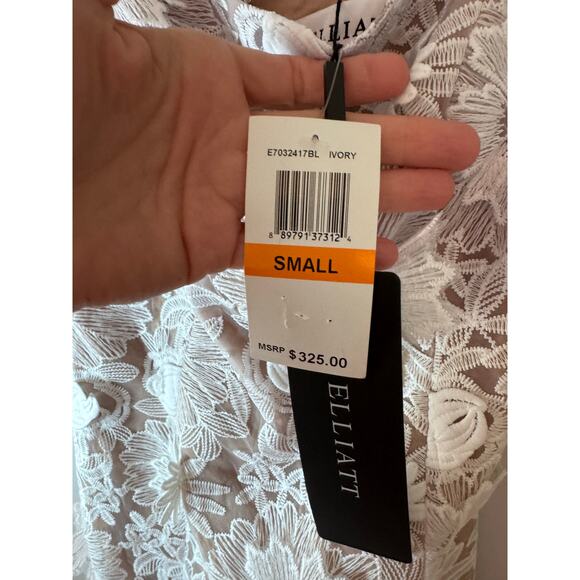 Elliatt Isles Floral Applique Mini Dress, Size S, White, NWT $328 - Picture 6 of 16